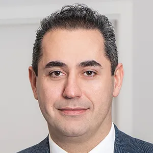 Dr. Amir R. Ghasemi FRCS (Tr & Orth) - Facharzt für Orthopädie und Unfallchirurgie, Wirbelsäulenchirurgie, Gelenkchirurgie (Arthroskopie, Kniegelenk-Teilprothesen), Durchgangsarzt, Schmerztherapie der Wirbelsäule (Mikrotherapie), Fellow of Royal College of Surgeons of England